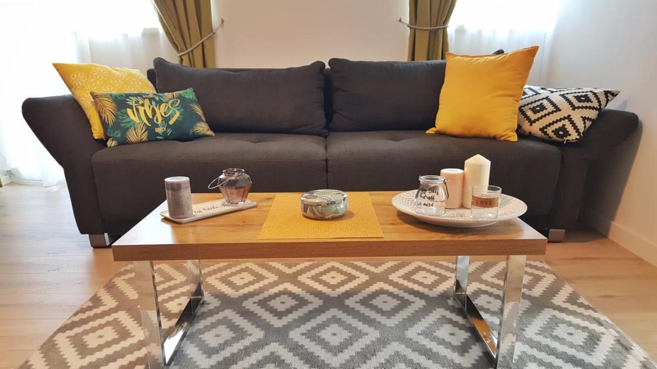 Elias Central Apartment - 2 Bedrooms & Free Parking Oradea Zewnętrze zdjęcie